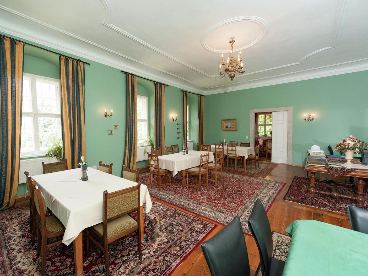 Vintage Apartment In Arzberg Triestewitz Extérieur photo