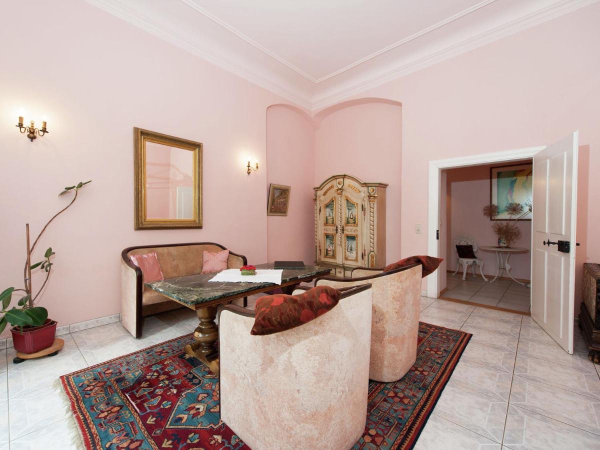 Vintage Apartment In Arzberg Triestewitz Extérieur photo
